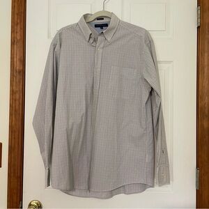Classic Men's Gray Plaid Button-Down Shirt